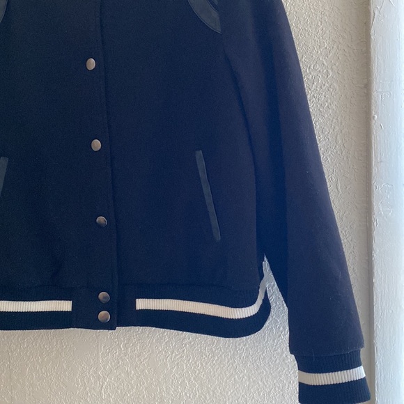 Bomber Jacket Forever21 - Picture 8 of 15